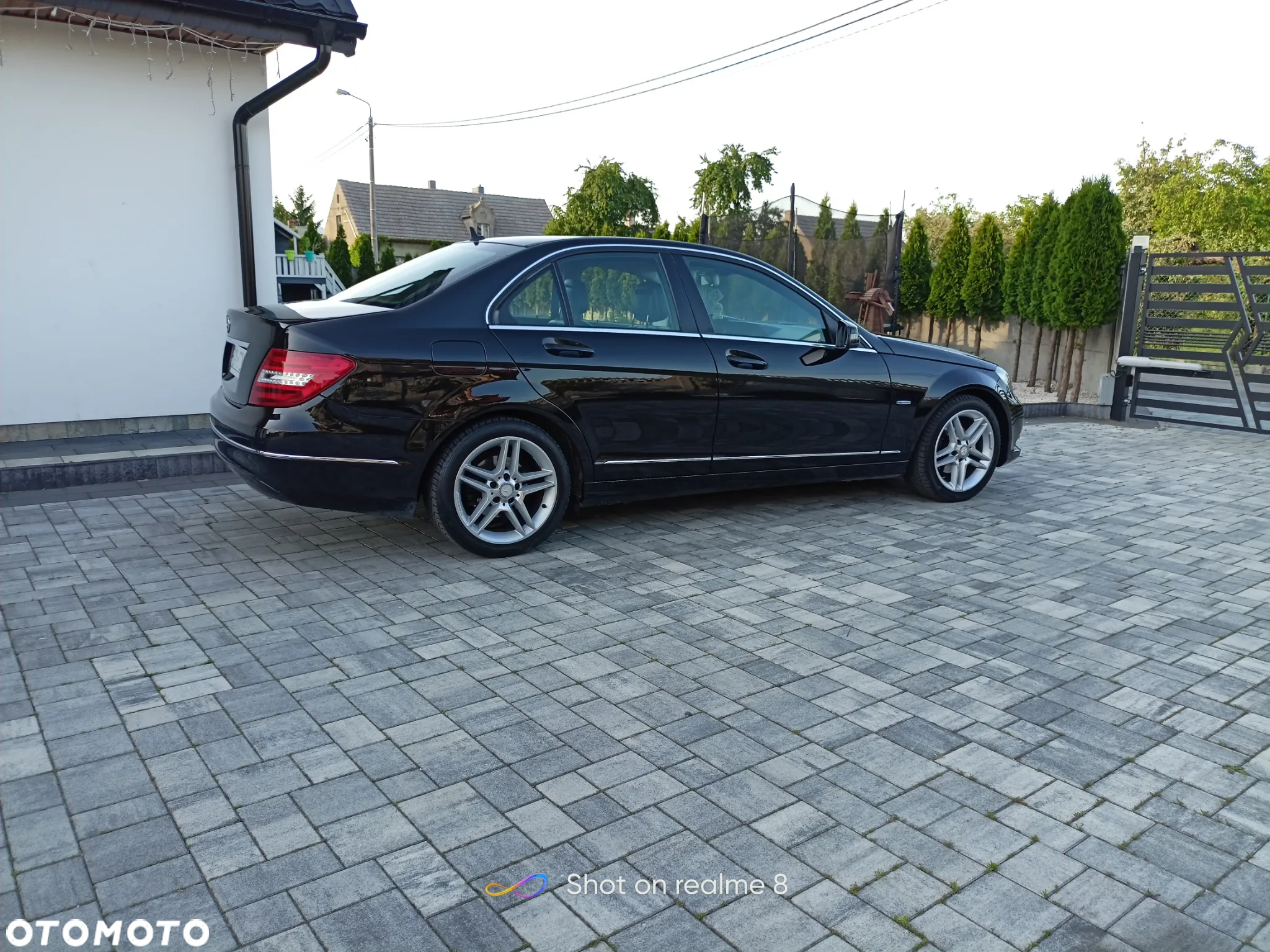 Mercedes-Benz Klasa C 180 CGI BlueEff Avantgarde - 35