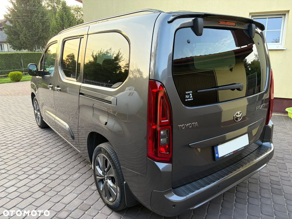 Toyota Proace City Verso 1.5 D-4D Family - 3