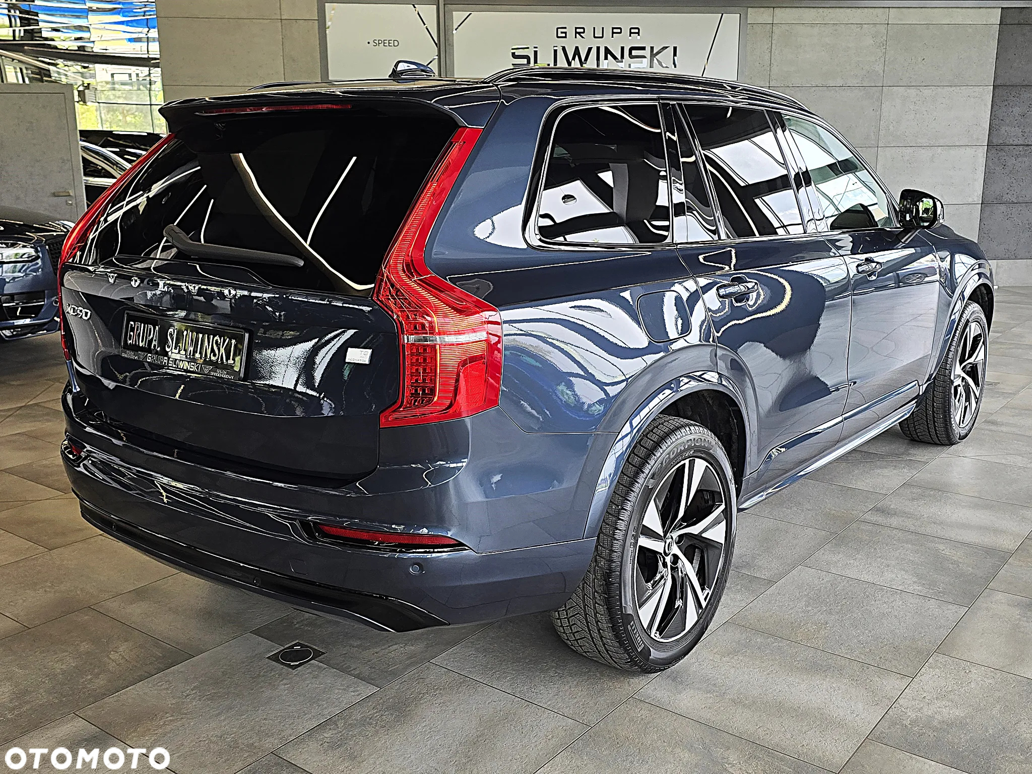 Volvo XC 90 T8 AWD Twin Engine Geartronic RDesign - 8