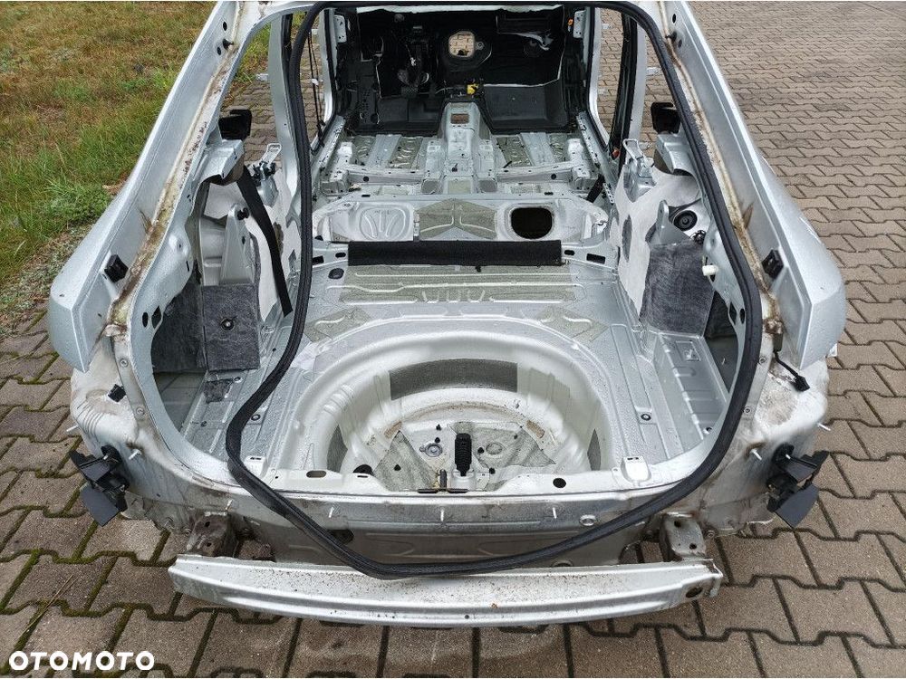 SKODA SUPERB III HB BŁOTNIK ĆWIARTKA TYŁ LEWA LA7W - 4