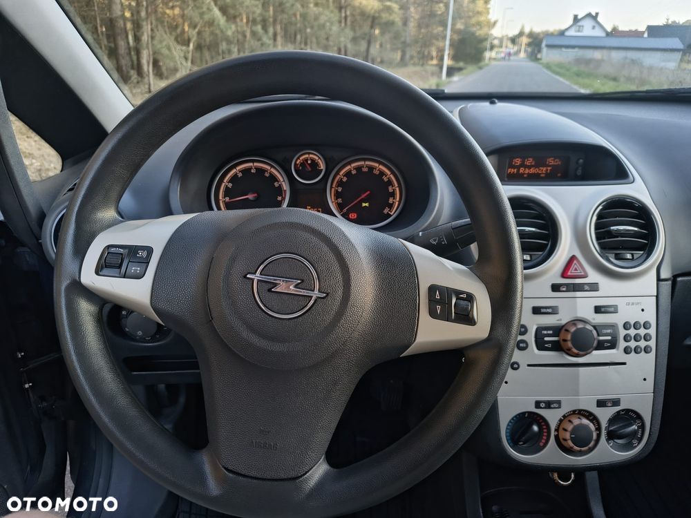 Opel Corsa 1.2 16V Enjoy - 14