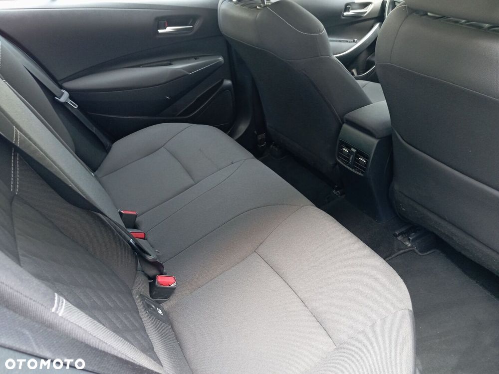 Toyota Corolla - 13