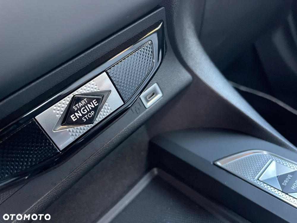 DS Automobiles DS 3 - 12