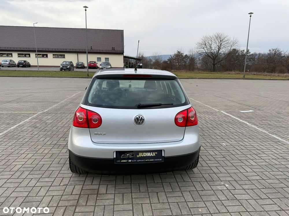 Volkswagen Golf 1.9 TDI DPF Edition BlueMotion - 10