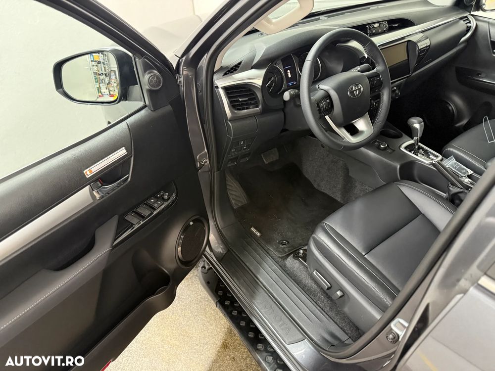Toyota Hilux 2.8D 204CP 4x4 Double Cab AT Executive - 12