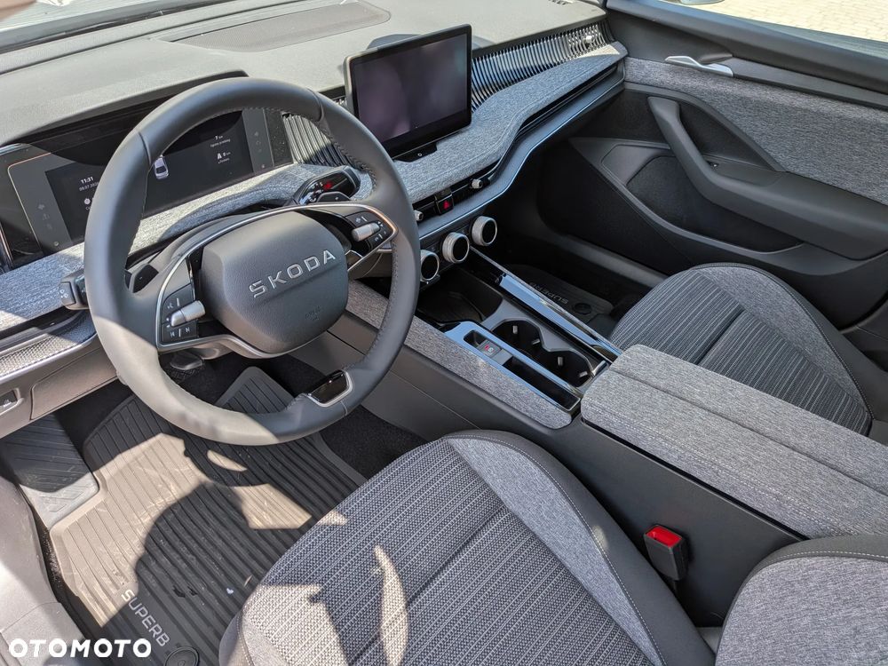 Skoda Superb 1.5 TSI mHEV Selection DSG - 21