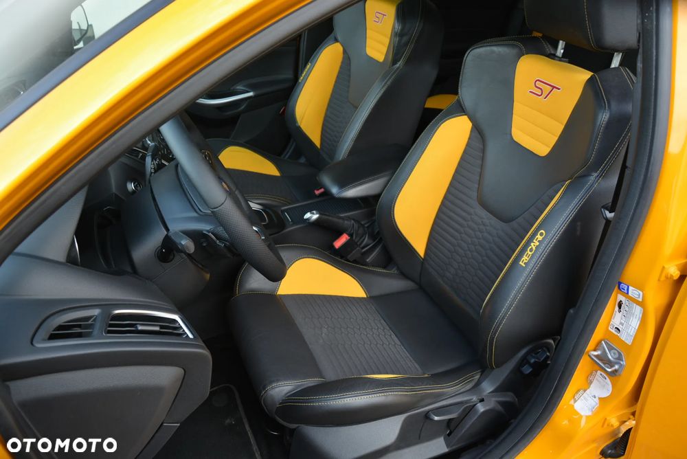 Ford Focus 2.0 TDCi ST-2 PowerShift - 6