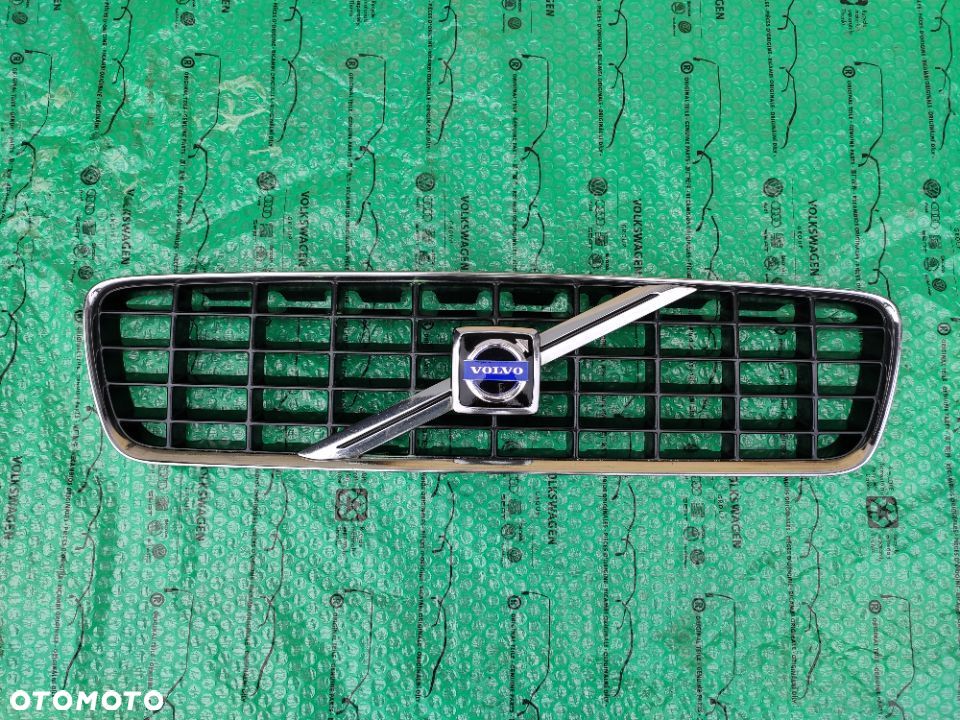 ATRAPA GRILLA VOLVO S60 9190740 / 9151881