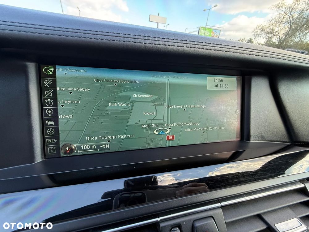 BMW Seria 5 525d xDrive - 26