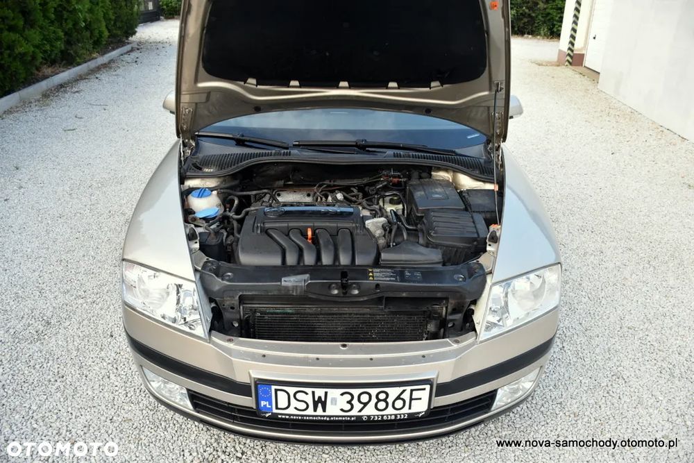 Skoda Octavia 2.0 FSI Automatik Elegance - 25