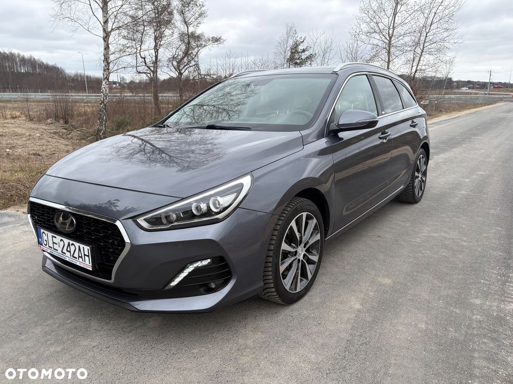 Hyundai i30 1.6 CRDI Premium DCT - 3