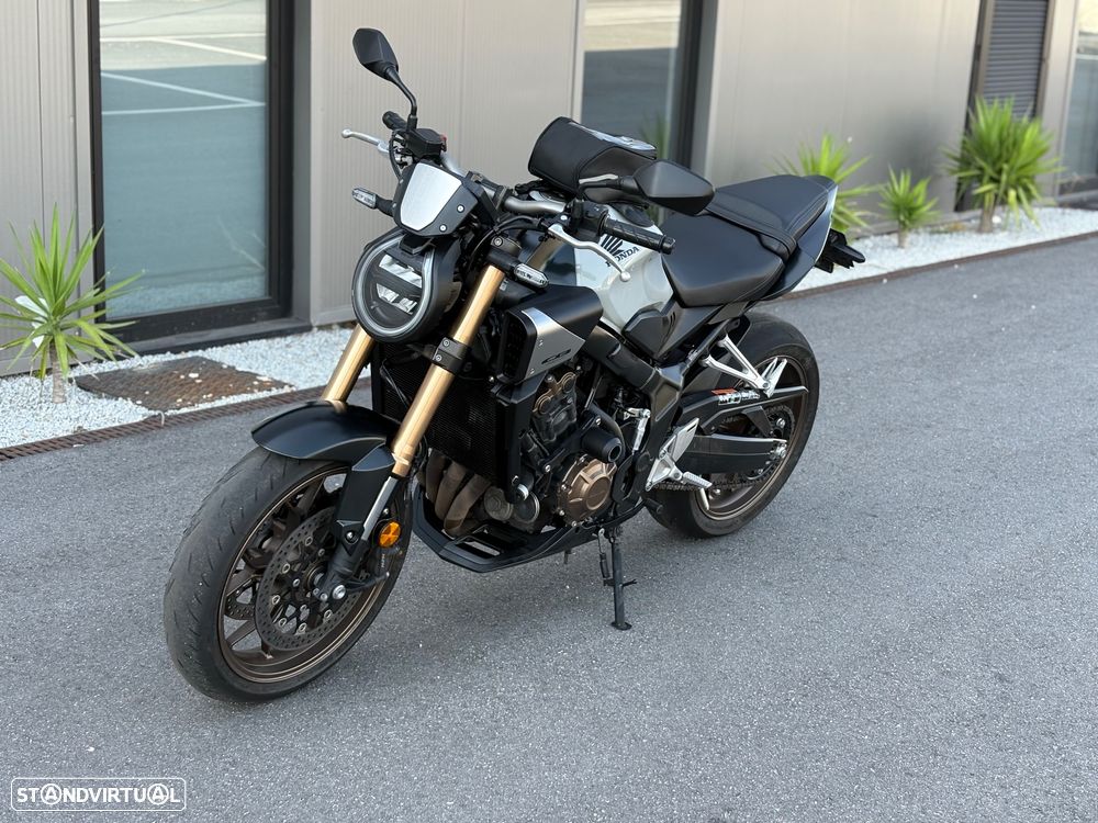 Honda CB 650 RA ( FULL EXTRAS TOP ) - 1