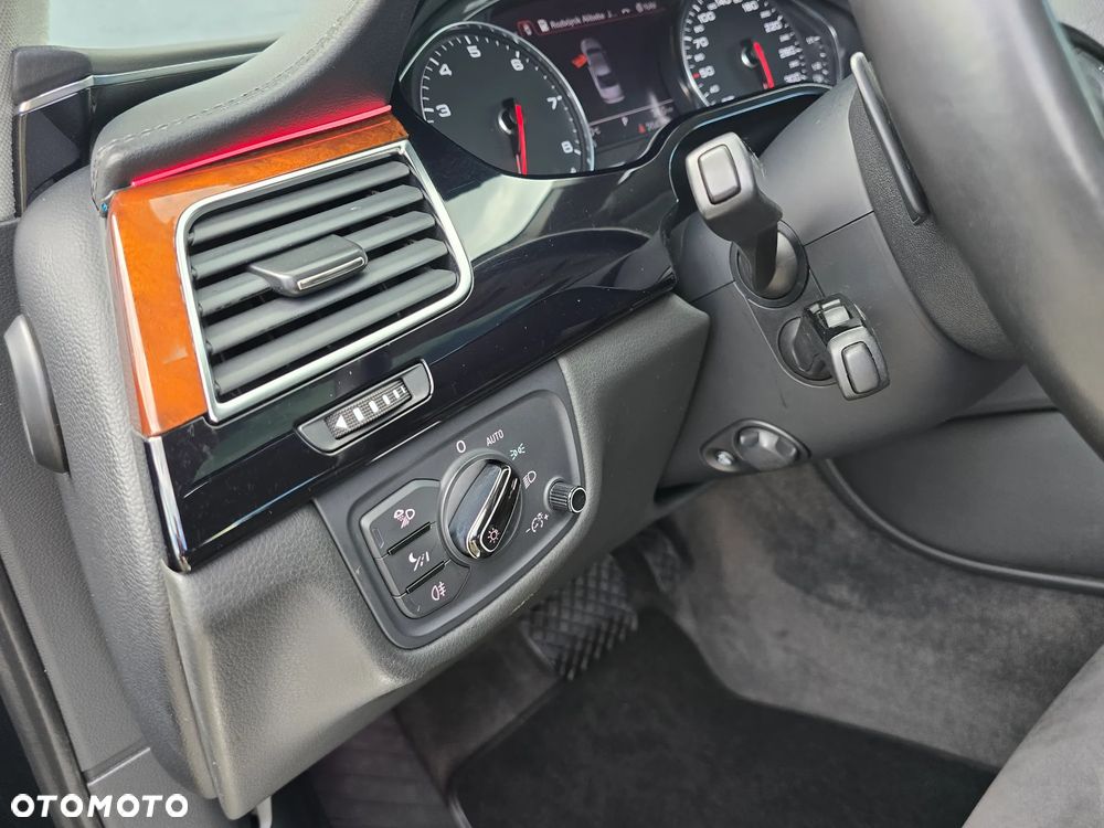 Audi A8 4.2 FSI Quattro tiptronic - 25
