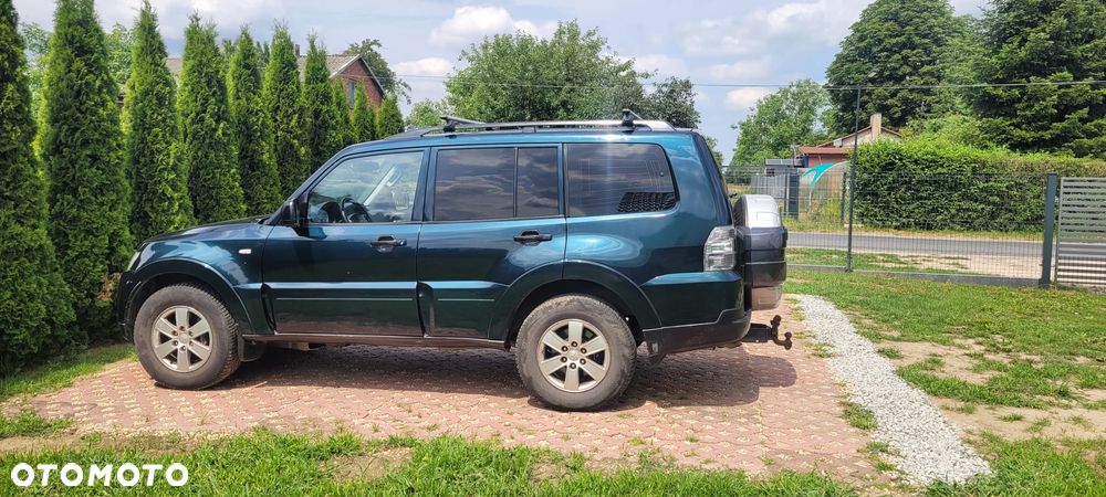 Mitsubishi Pajero - 13