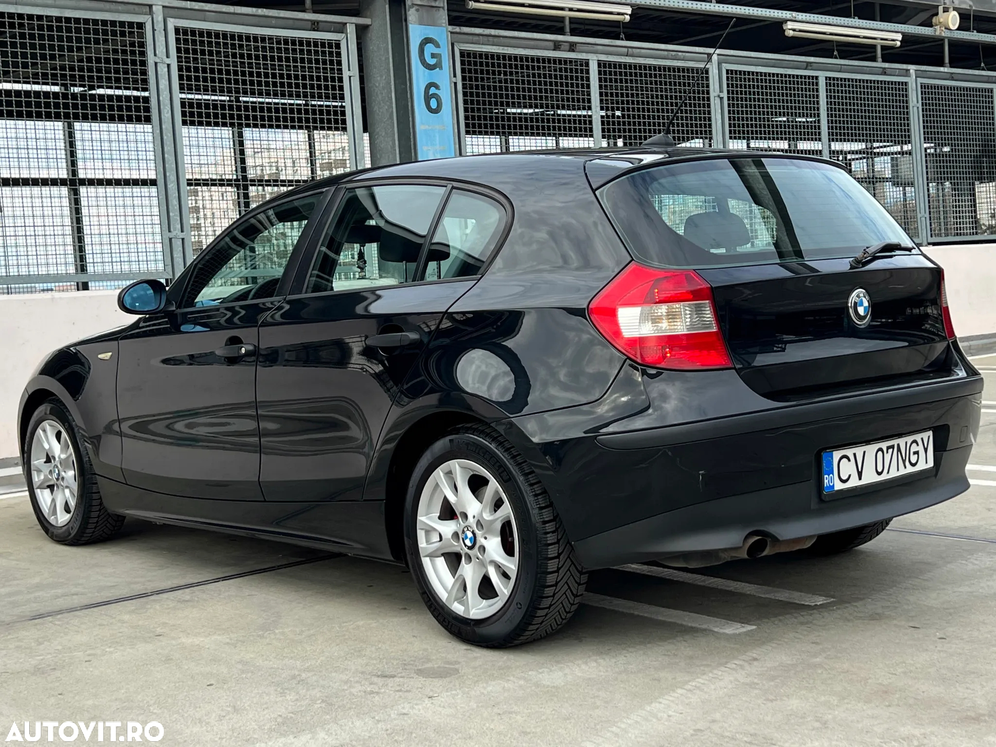 BMW Seria 1 118i - 3