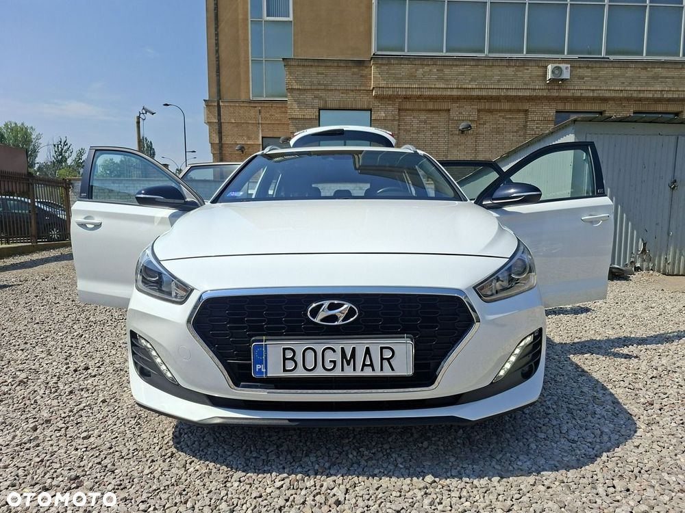 Hyundai i30 1.4 T-GDI GO Plus - 11