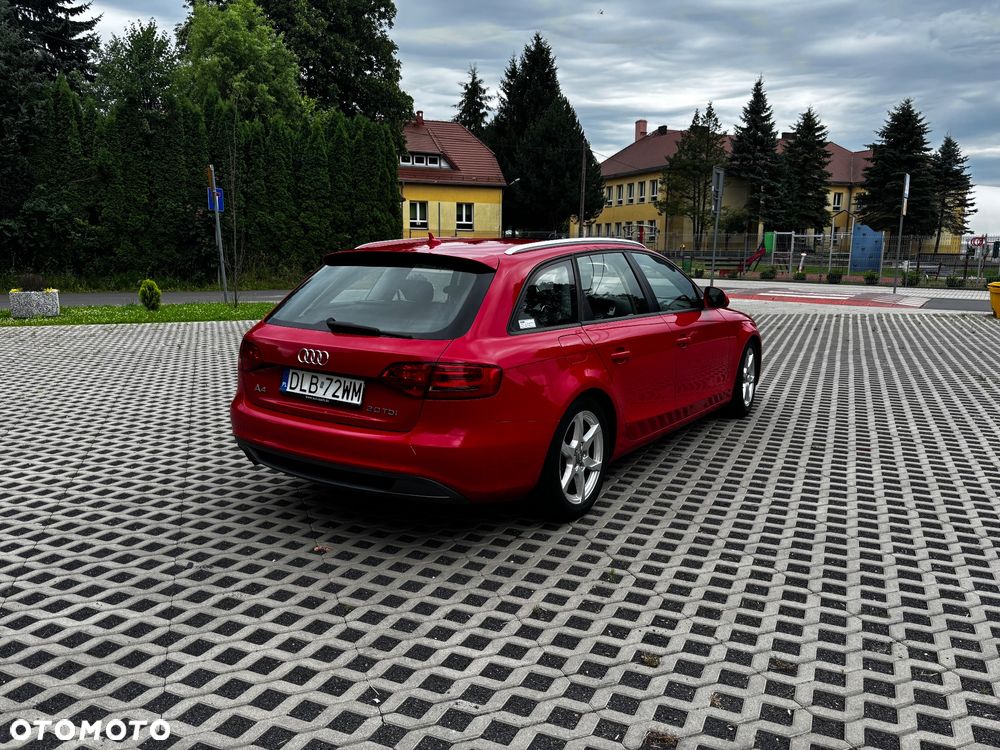 Audi A4 Avant - 9