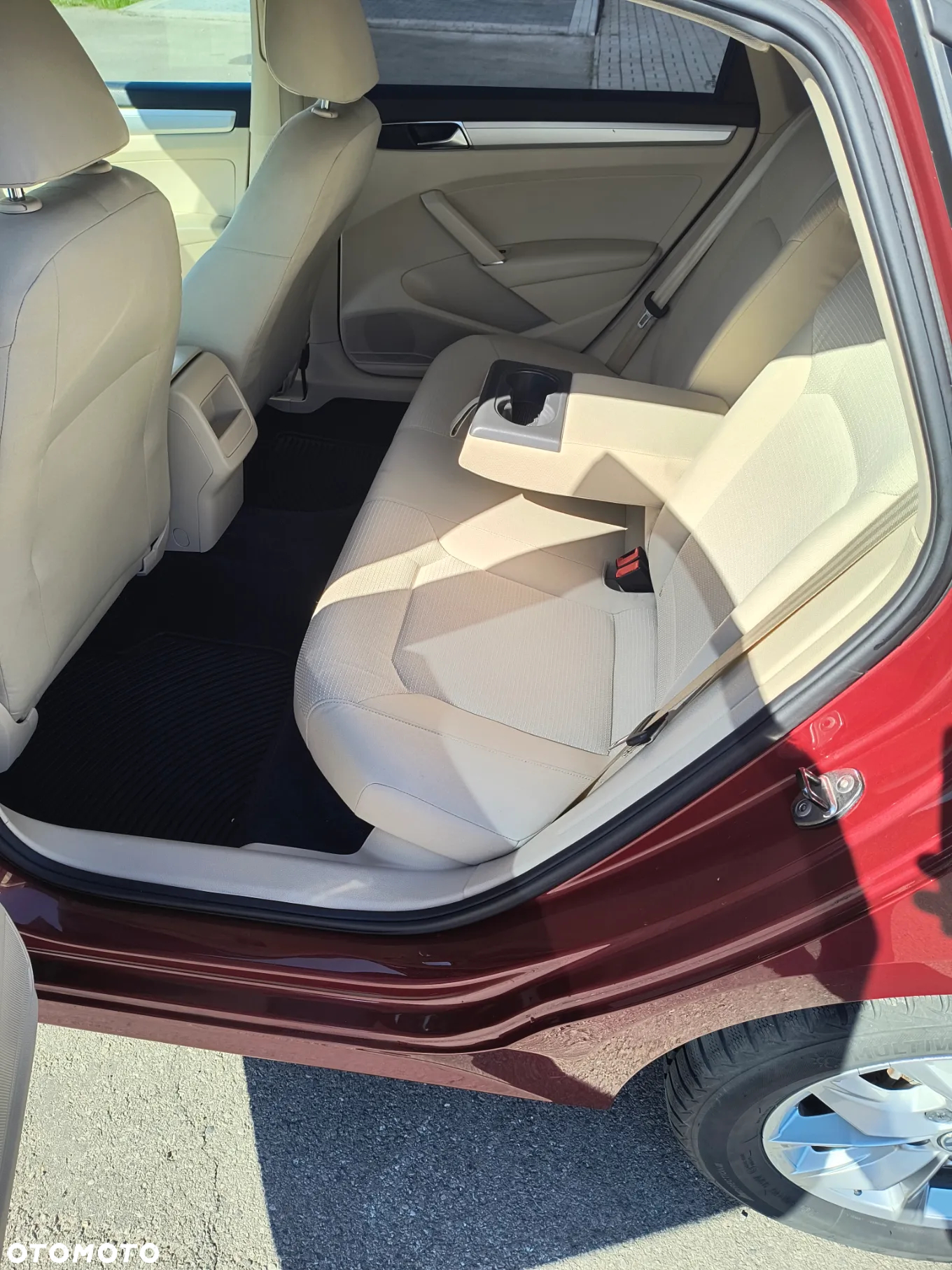 Volkswagen Passat - 8