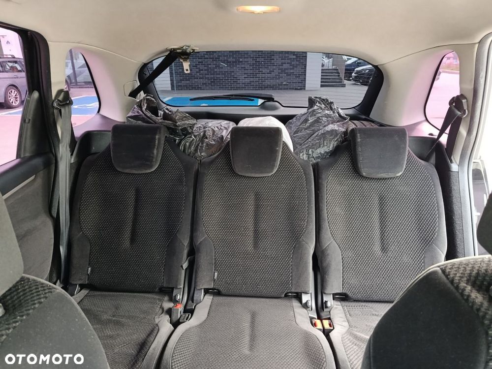 Citroën C4 Picasso 1.8 16V Advance - 7