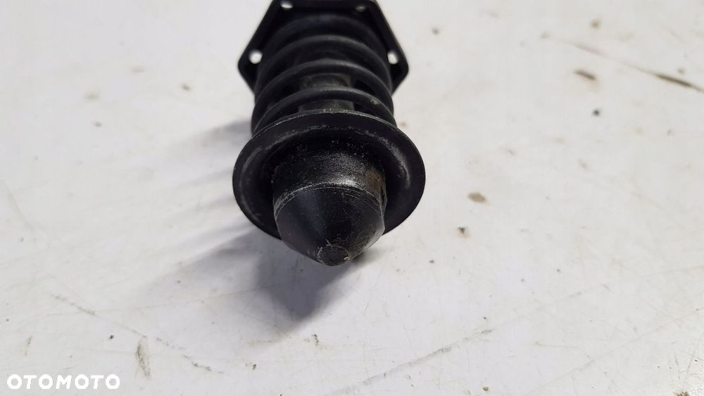 rygiel maski Opel Corsa E - 11