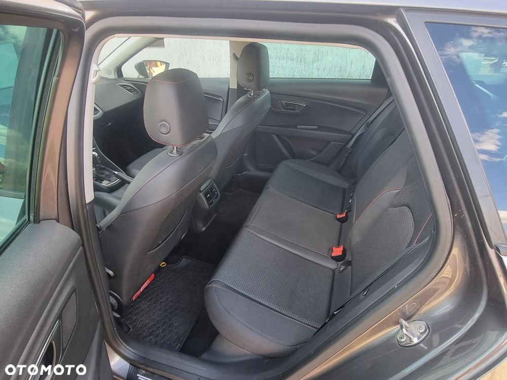 Seat Leon 2.0 TDI DPF Start&Stop DSG FR - 9