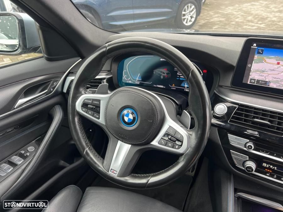 BMW 520 e Pack M - 14