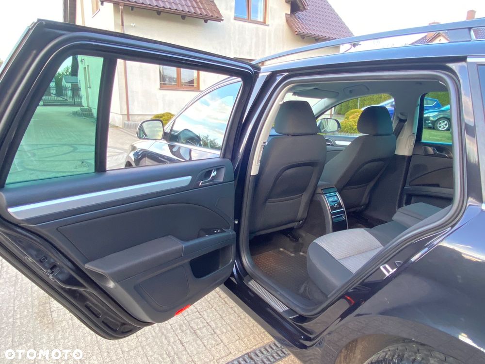 Skoda Superb 2.0 TDI DSG Elegance - 27