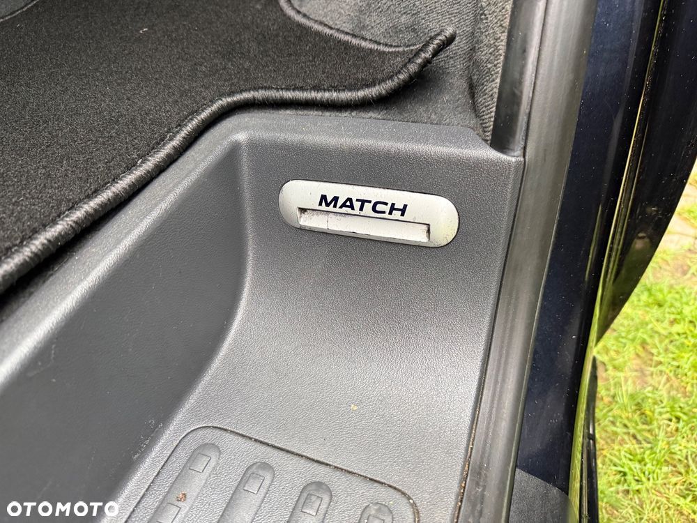 Volkswagen Multivan - 23