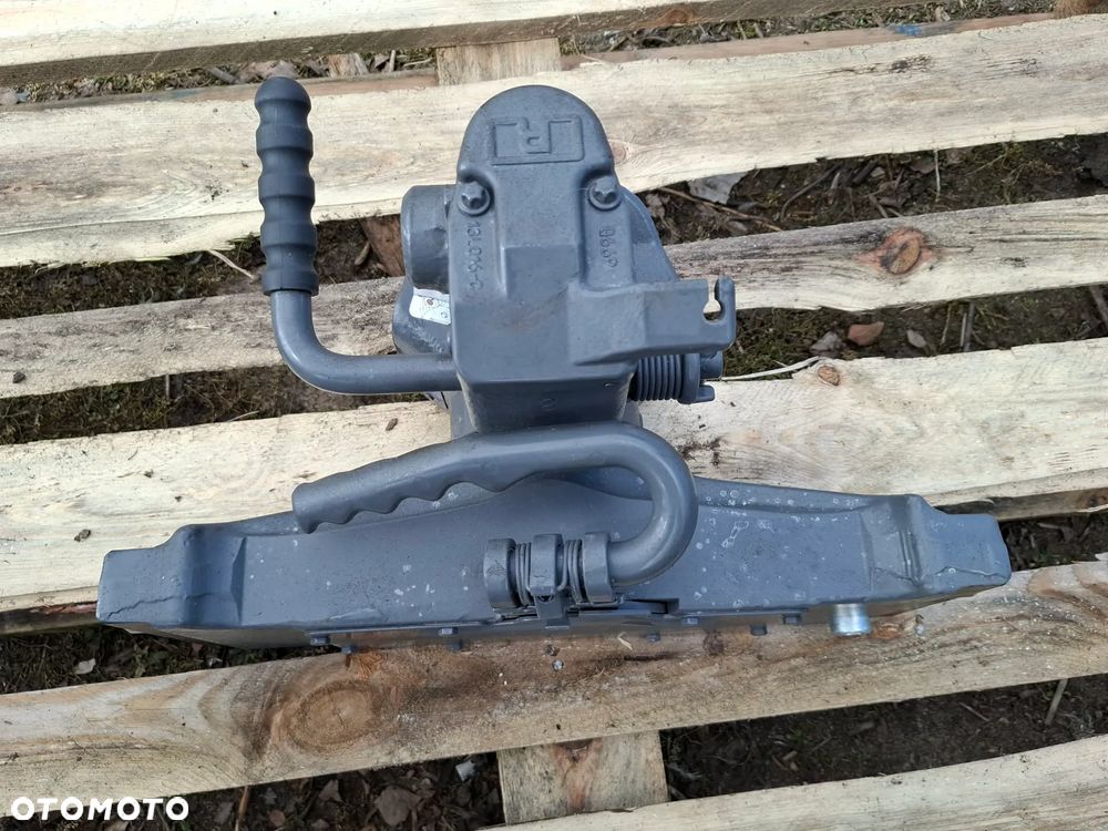 HAK ZACZEP AUTOMAT AUTOMATYCZNY TRANSPORTOWY ROCKINGER 39CM FENDT SZYNA NOWY - 1