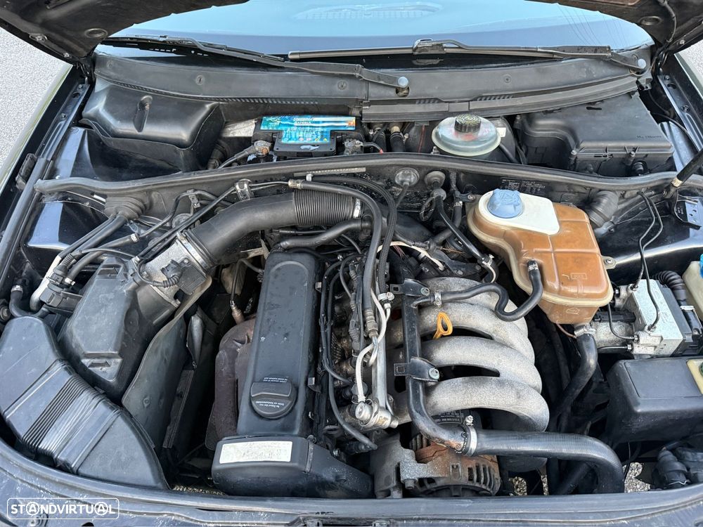 Audi A4 1.6 Plus - 12