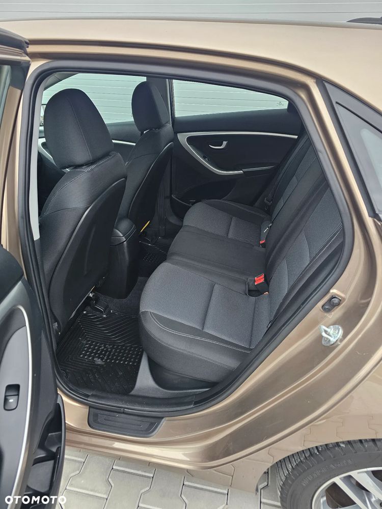 Hyundai i30 1.4 CRDi Trend - 15