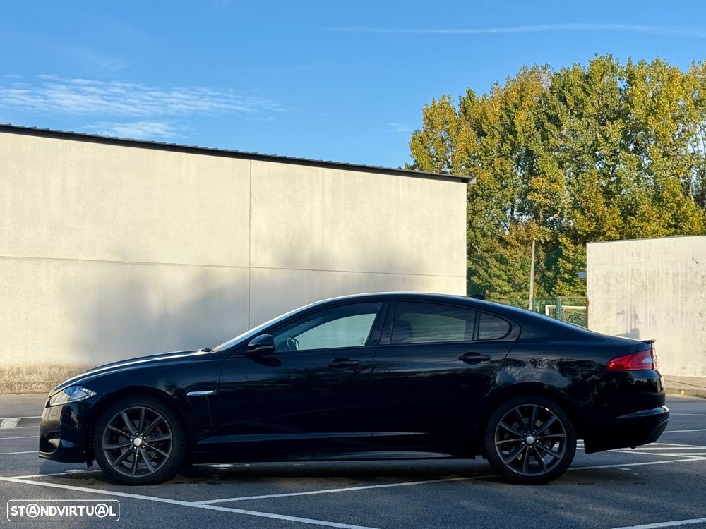 Jaguar XF - 11