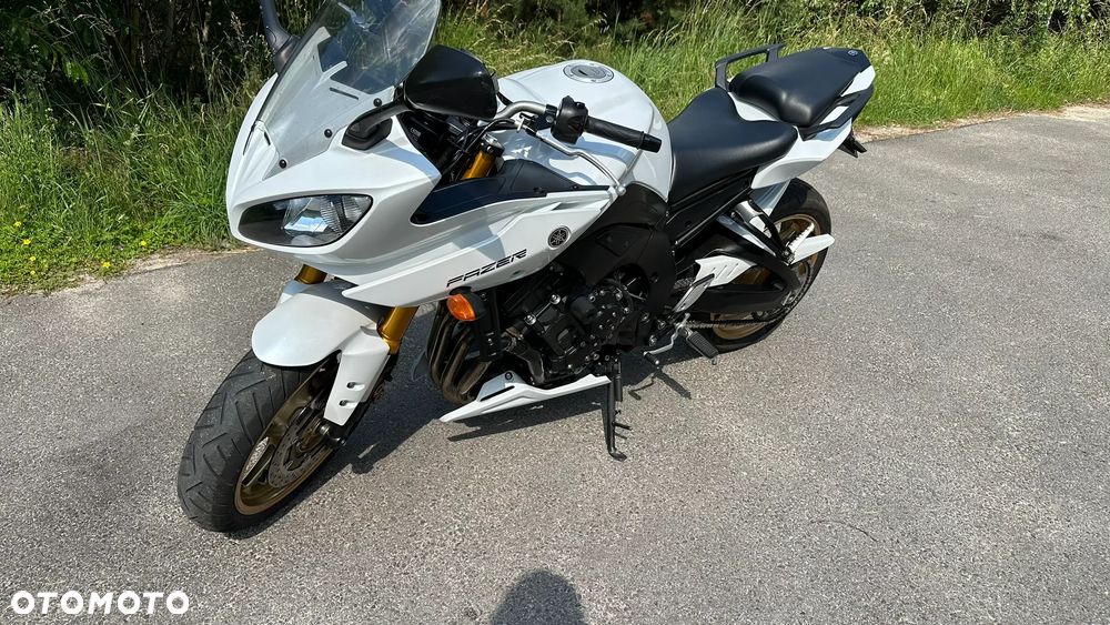 Yamaha FZ8 - 8