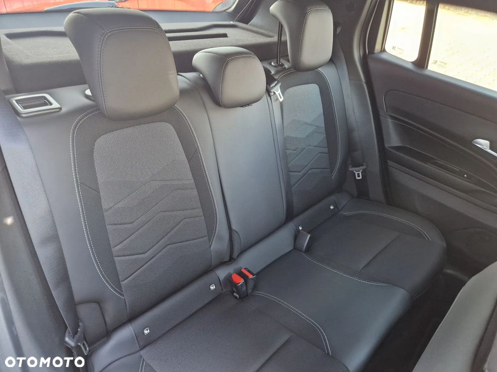 Jeep Avenger 1.2 T3 mHEV Summit FWD eDCT6 - 24