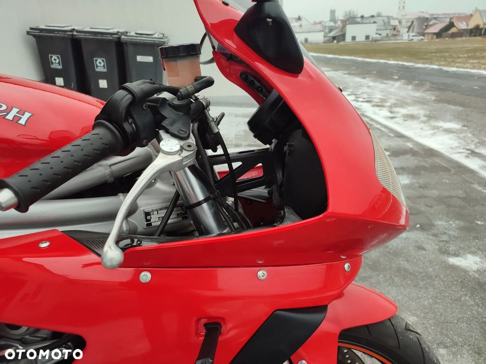 Triumph Daytona - 19