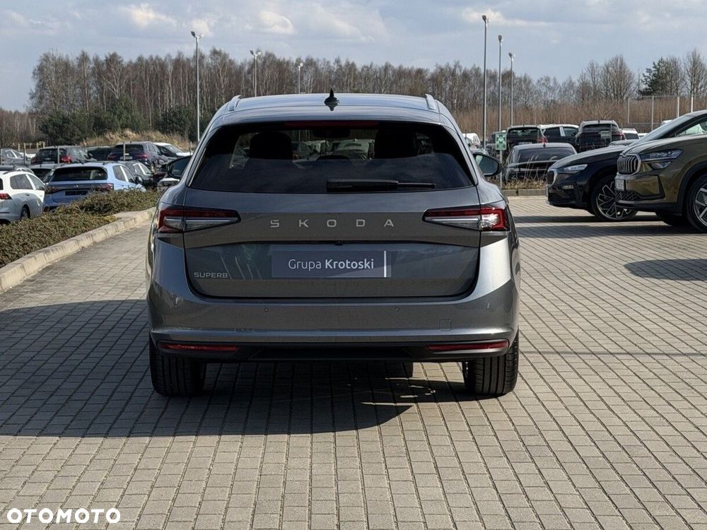 Skoda Superb 2.0 TDI SCR Drive DSG - 5