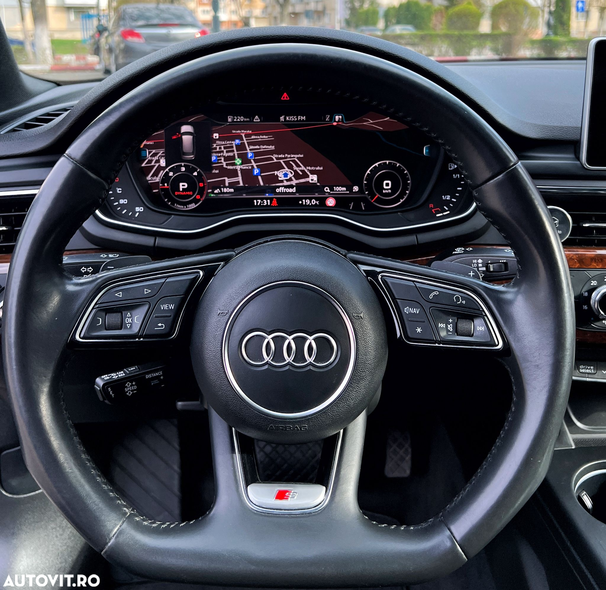 Audi A4 Avant 2.0 TDI S tronic Sport - 4