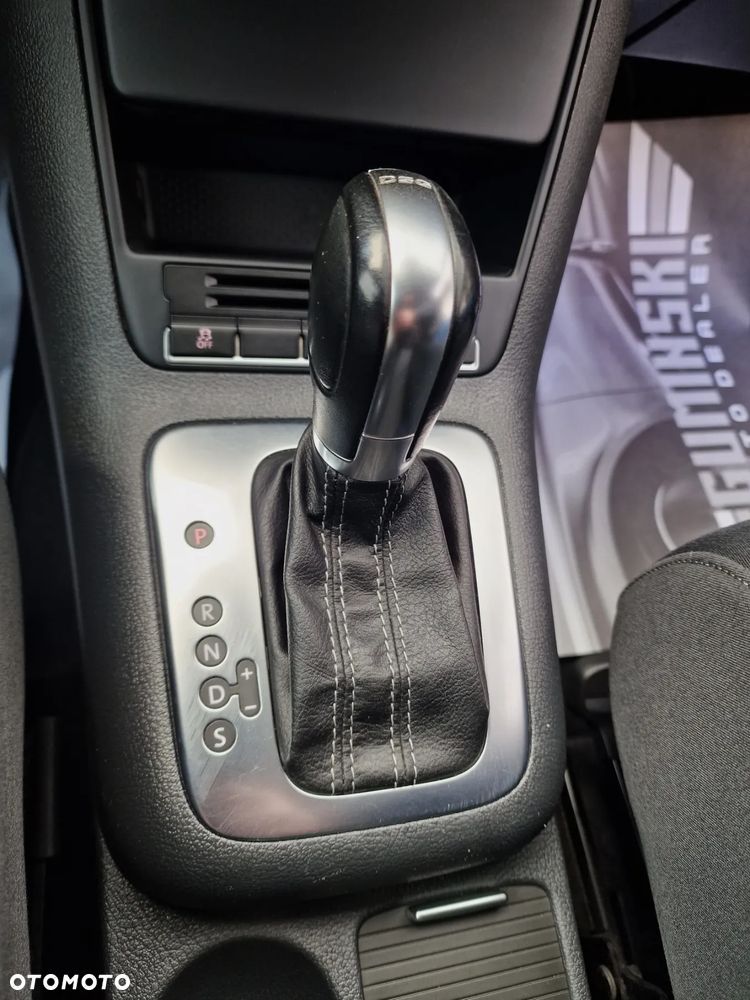 Volkswagen Golf Plus 1.6 TDI DPF DSG Life - 24