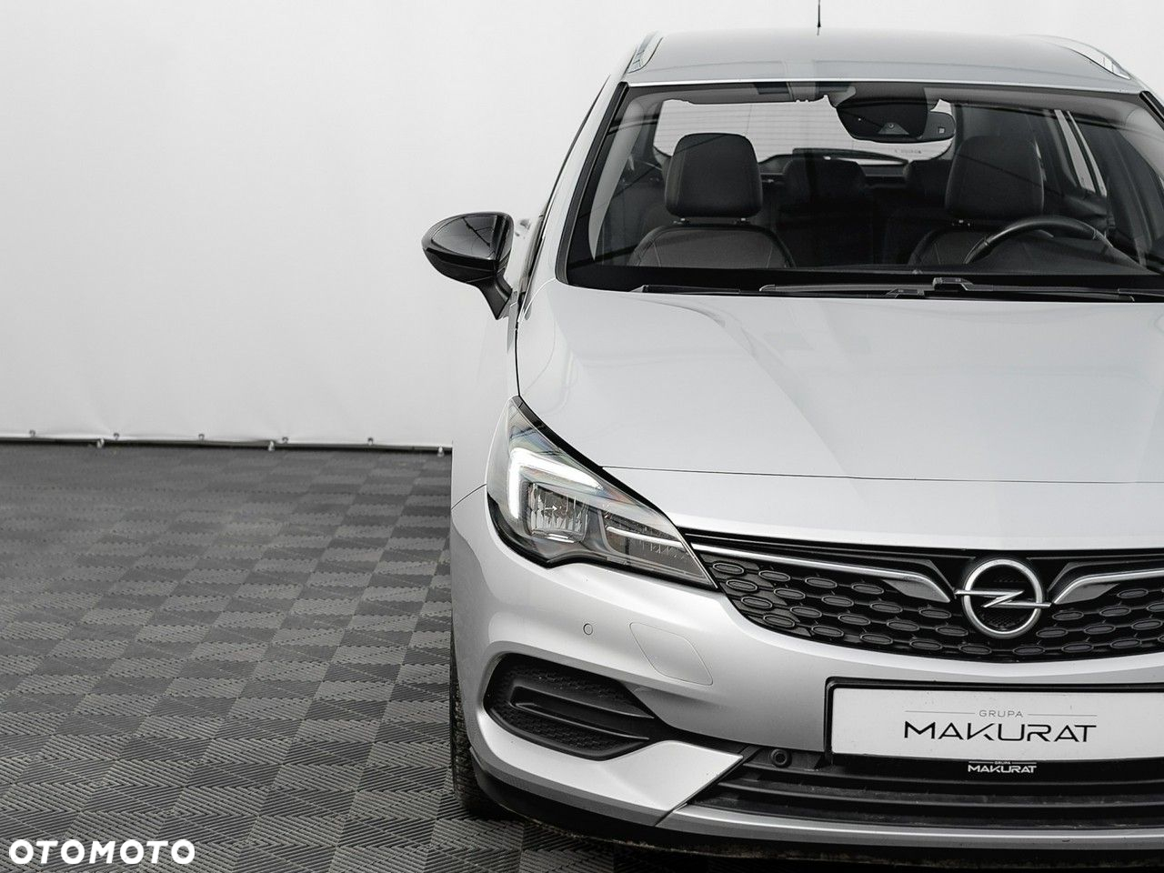 Opel Astra V 1.2 T Elegance S&S - 9