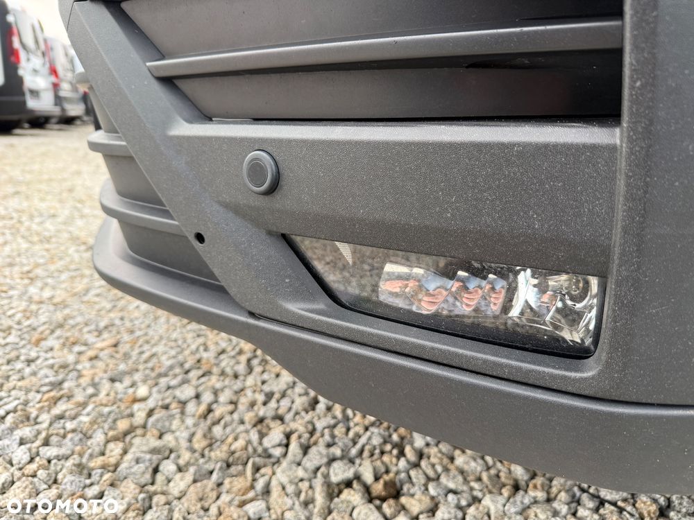 Volkswagen CRAFTER 177KM/ Średni/Navi/Klima/Webasto/Masaż/Serwis Niemcy - 10