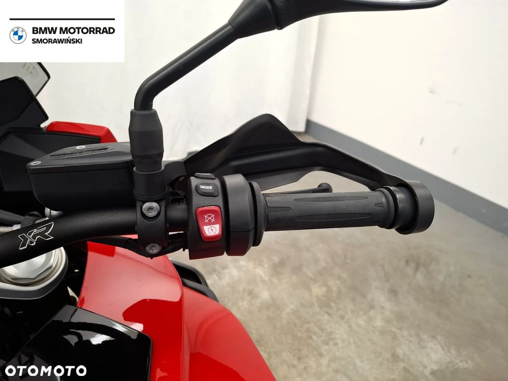 BMW XR - 13