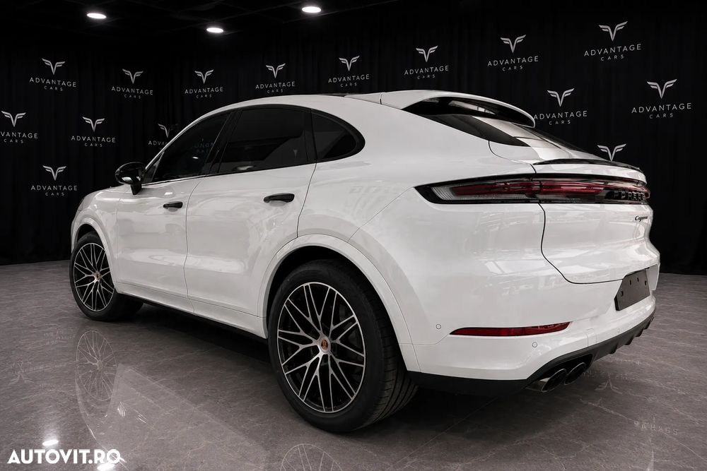 PORSCHE Cayenne Coupe 2026 — imagine 4
