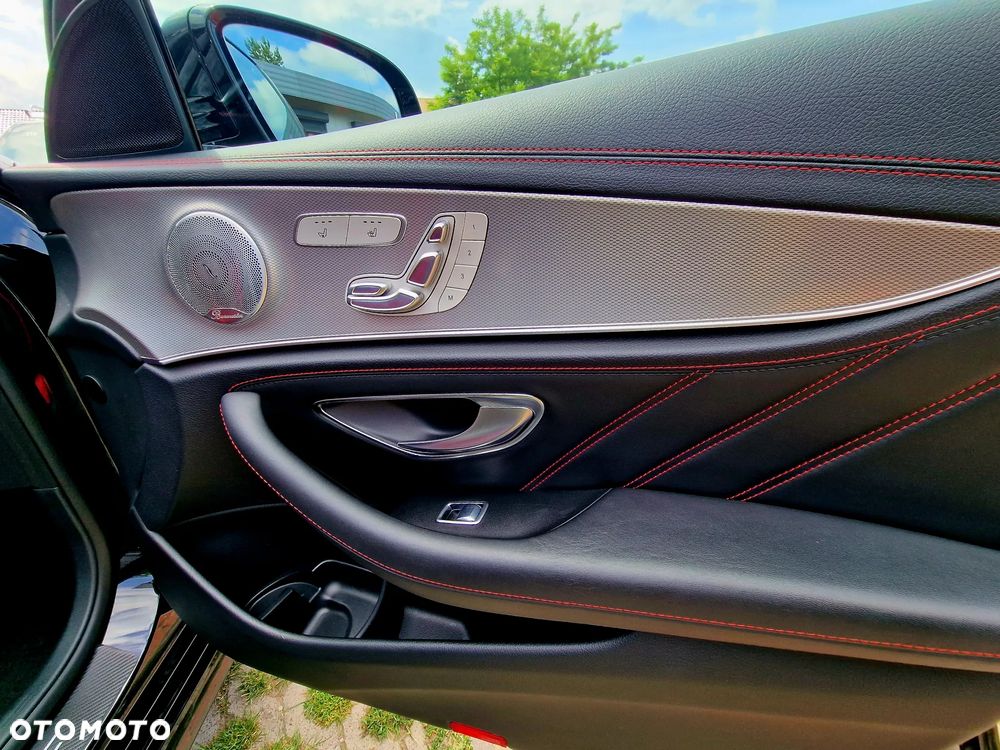 Mercedes-Benz Klasa E 43 AMG 4Matic 9G-TRONIC - 16
