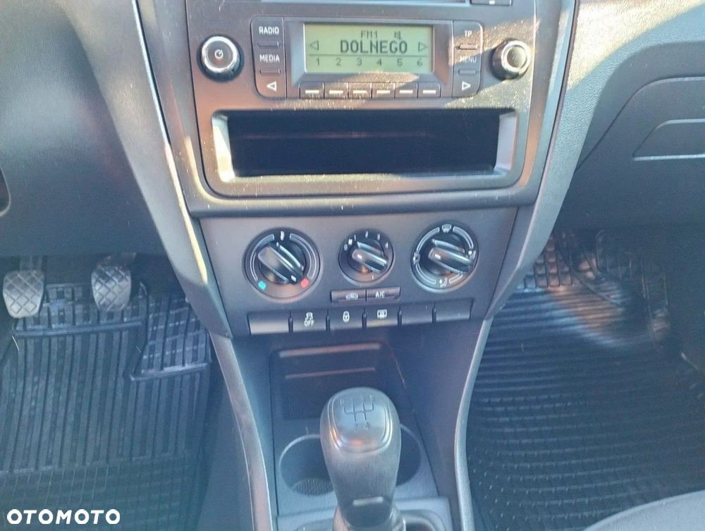 Skoda RAPID 1.2 Active - 13