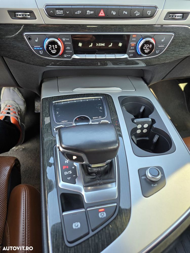 Audi Q7 e-tron 3.0 TDI quattro Tiptronic - 9