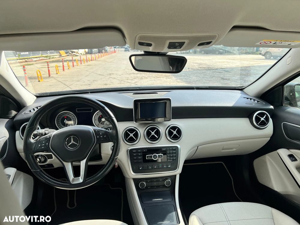 Mercedes-Benz A - 17