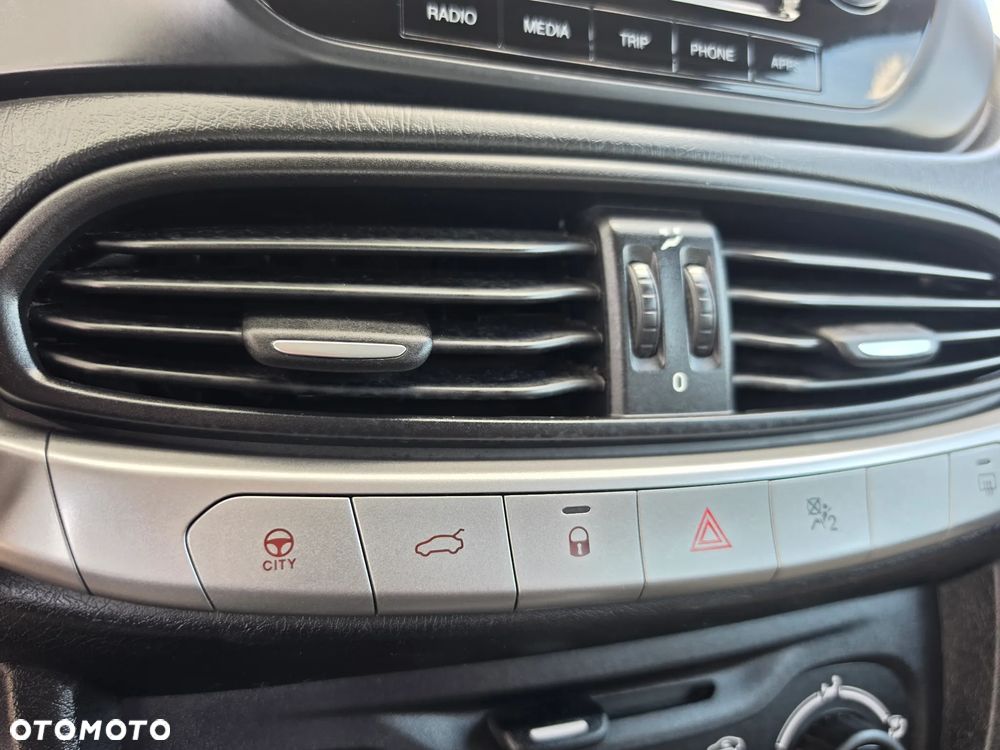 Fiat Tipo 1.4 16v Pop - 22