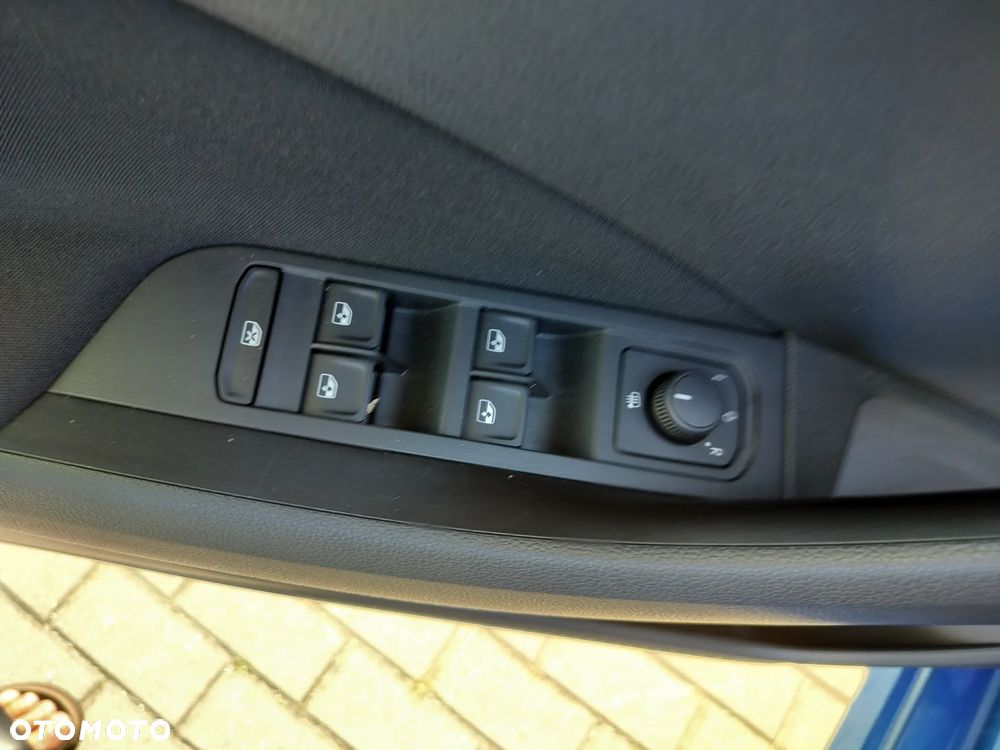 Skoda Kamiq 1.0 TSI Ambition - 8