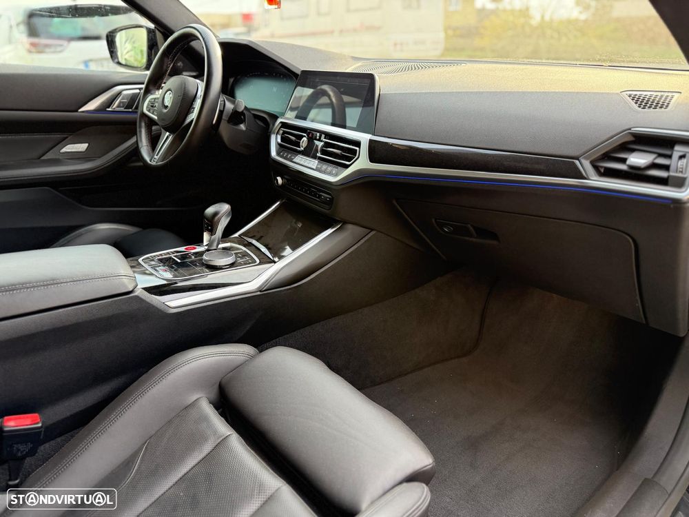BMW M4 Competition M xDrive - 36