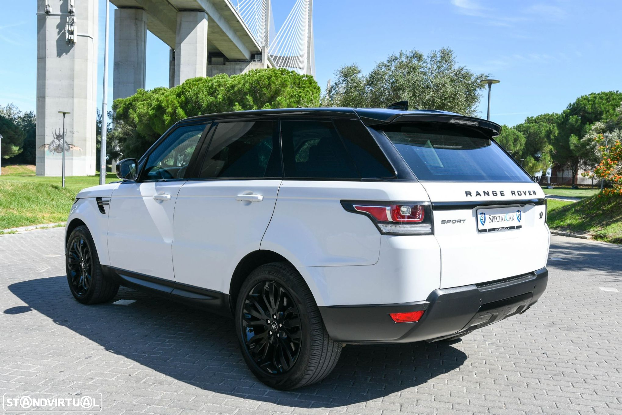 Land Rover Range Rover Sport 2.0 SD4 S - 7